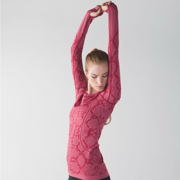 Lululemon sz 6 Swiftly Tech Long Sleeve Crew Heathered Cranberry Red Patterned - Picture 9 of 14